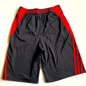 ADIDAS Youth Basketball Active Shorts 3 Stripe Size 10/12, Medium